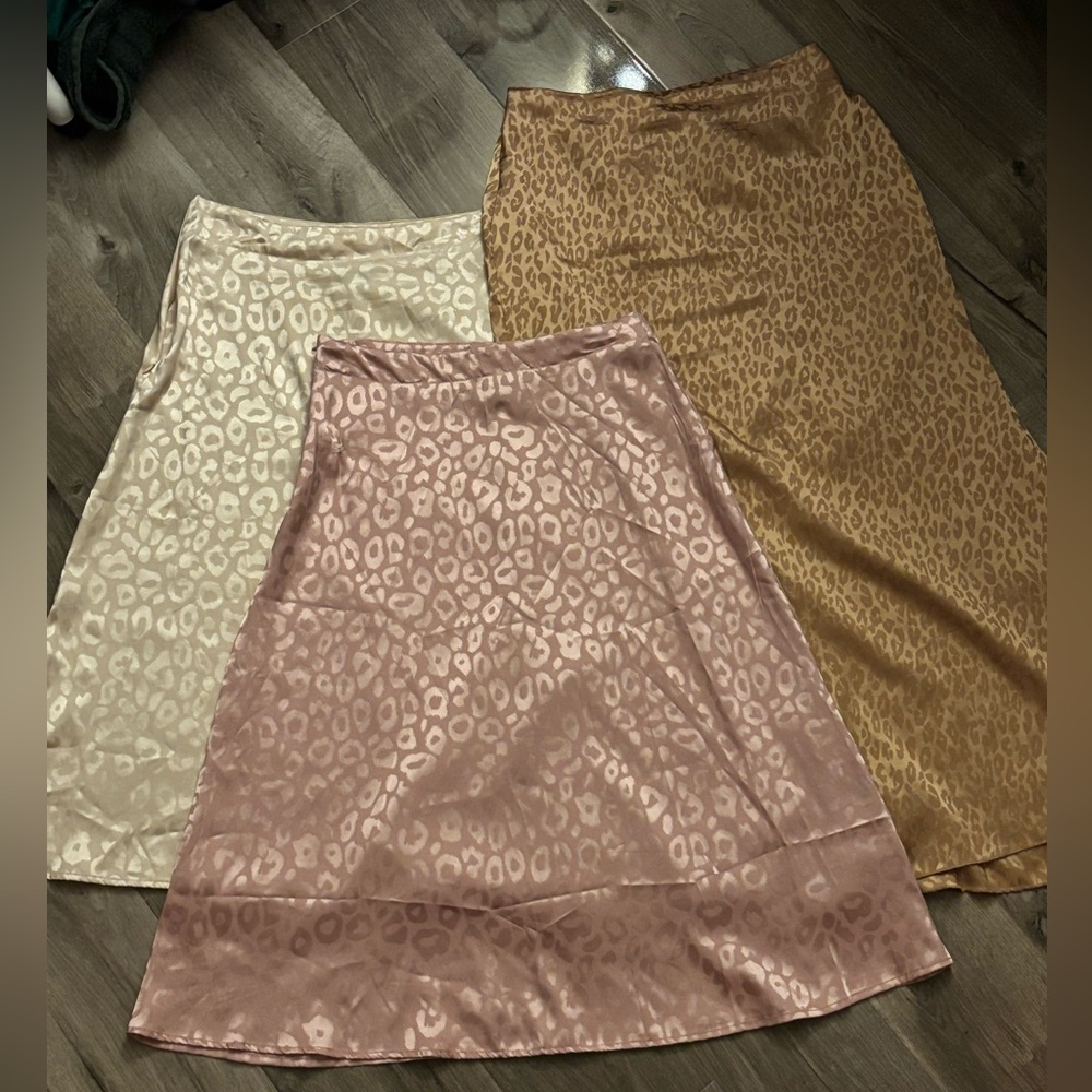 Satin Leopard Print Midi Skirt pack